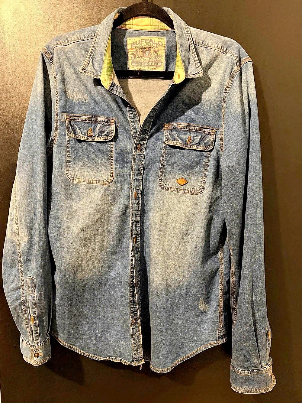 Buffalo David Bitton Men's Denim Button Down Small